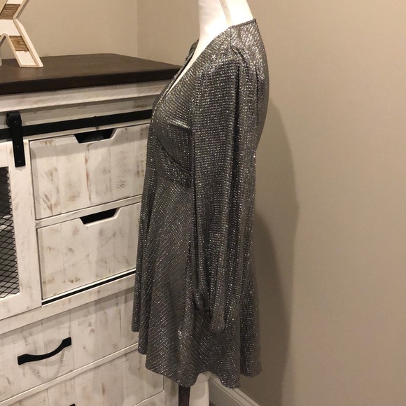 Topshop Silver Metallic Plissé Surplice Dress 4 - Picture 2 of 8